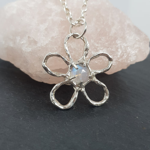 chunky flower silver necklace