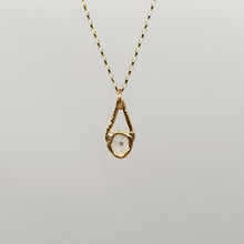 Load image into Gallery viewer, diamond slice 9ct gold necklace
